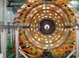 La primera fase del funcionamiento con protones del LHC finaliza con otro logro