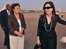 Fernández de Kirchner, en La Habana para visitar a los familiares de Chávez