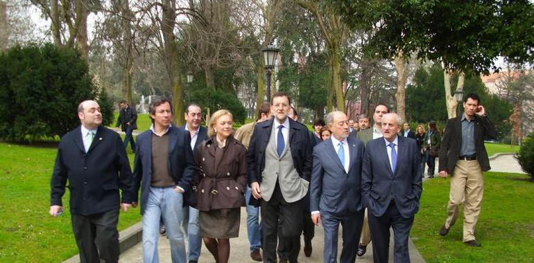 De Lorenzo anuncia su retirada política y da su respaldo a Caunedo para presidir el PP de Oviedo