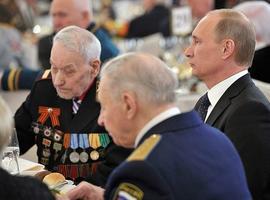 Putin rinde homenaje en el Kremlin a los Héroes de Stalingrado
