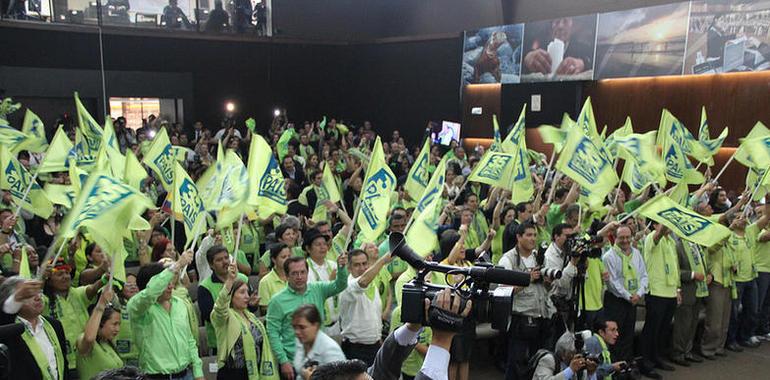 Ecuador elige hoy a 144 cargos, incluyendo el presidente y vicepresidente