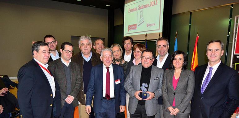 Fomento de la Cocina Asturiana entrega a Luis Fernandez Vega el primer galardón de este colectivo