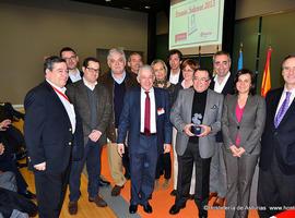 Fomento de la Cocina Asturiana entrega a Luis Fernandez Vega el primer galardón de este colectivo