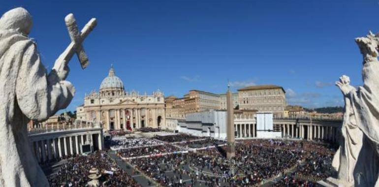 Mariano Rajoy asiste a la misa de inicio del pontificado del papa Francisco