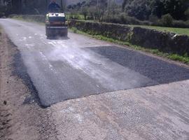 Llanes finaliza la mejora de la carretera de acceso a la localidad de Piedra