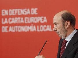Rubalcaba lamenta la \"confesión de impotencia\" de Rajoy ante el desempleo