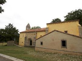 García Poo pide una restauración digna de la iglesia de Abamia