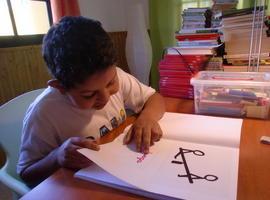 Campaña informativa de Aldeas Infantiles SOS en el Corte Inglés de Salesas