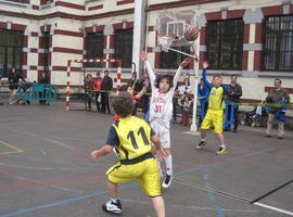 Una treintena de equipos tomaron parte en el 3x3 Minibasket de Mieres