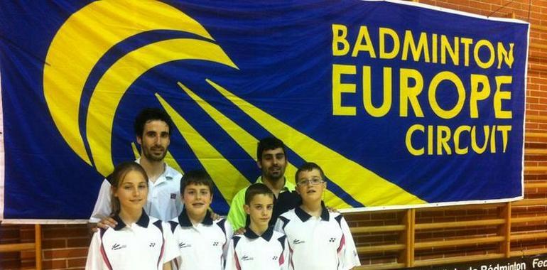 Cuatro jugadores del Bádminton Oviedo en el programa de jóvenes talentos