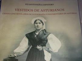 Presentación del libro \"Vestidos Asturianos\"