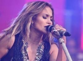 Jennifer Lopez recibe estrella en el Paseo de la Fama de Hollywood