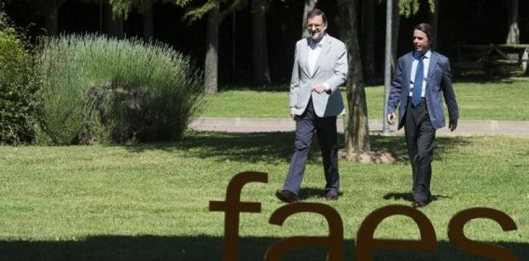 Rajoy asegura que "se ha dado la vuelta al reloj de arena" de la crisis económica