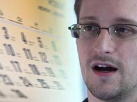 Snowden pidió oficialmente asilo temporal en Rusia y permanecerá en el aeropuerto