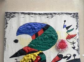 El CDAN incorpora a sus fondos cinco tapices de Delclaux y Royo inspirados en obras de Beulas y Millares