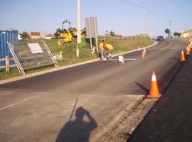 Reparadas las carreteras de acceso a la playa de Merón en San Vicente de la Barquera