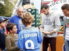 Los jugadores pusieron el colofón al VI Día del Real Oviedo