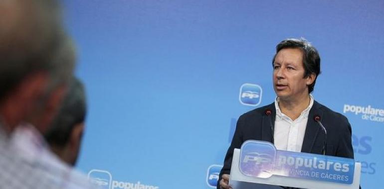 Floriano pide al PSOE "que no se quede atrás porque es el momento de sumar esfuerzos"
