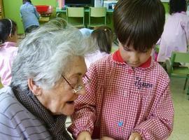 Los escolares de Buñuel aprenden a través de las abuelas el pasado y las tradiciones de su localidad 
