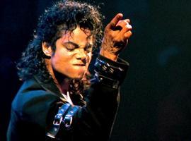 Michael Jackson ye l’artista muertu que más perres xenera