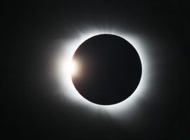 Retransmisión del eclipse total de Sol desde Kenia