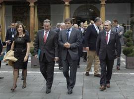 Javier Fernández recuerda que la prórroga presupuestaria es \"indeseable\" y \"dañina\" para Asturias