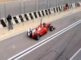 Fernando Alonso prueba el simulador del Ferrari 2014 (vídeo)