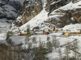 La nieve obliga al uso de cadenas en 13 puertos de montaña de Asturias