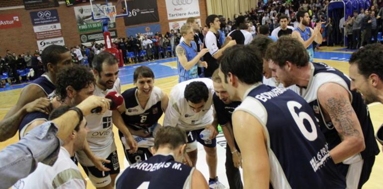 El Oviedo Baloncesto sigue intratable en Pumarín