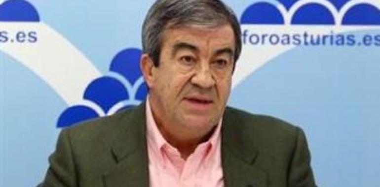 Cascos acusa a Fernández de causar una "nueva crisis institucional en Asturias"