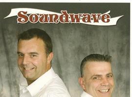 El dúo Soundwave ameniza este jueves la espicha de Tierra Astur Colloto