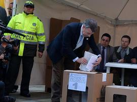 Denuncian irregularidades en las elecciones colombianas