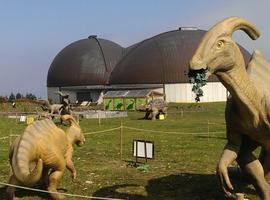 16 gigantescos dinosaurios campan a sus anchas por Colunga