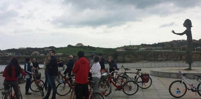 200 ruedas en las bicicletada dominical de Gijón