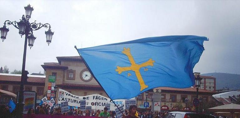 EQUO Asturies nel Día de la Oficialida del Asturianu