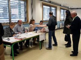FORO:La modificación electoral de PP y PSOE es una carrera de obstáculos para los emigrantes