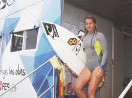 La Gijonesa Lucía Martiño, Campeona de España de Surf 2014