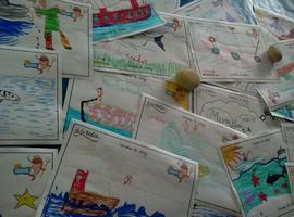 La rula de Ribadesella muestra las obras del concurso de dibujo infantil