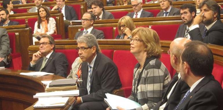 El Gobiernu catalán suspendel procesu de selección de personal pal 9N
