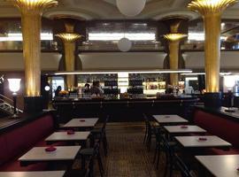 El gijonés Café Dindurra vuelve a abrir sus puertas
