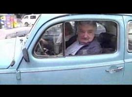 Pepe Mujica no venderá su viejo automóvil porque ofende a los amigos que se lo regalaron