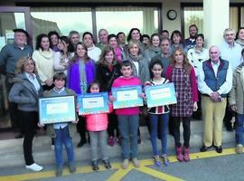 Niños y niñas de la Comarca de la Sidra celebran el Reconocimeinto de UNICEF 