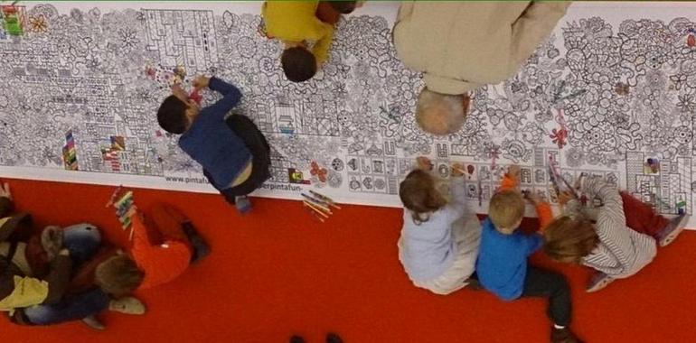 #Gijón:Niños y niñas asturianos colorean mural gigante en beneficio de #Médicos #Mundo