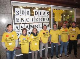 Extrabajadores del hotel León "abandonados, cansados y hartos" tras 300 días de encierro 