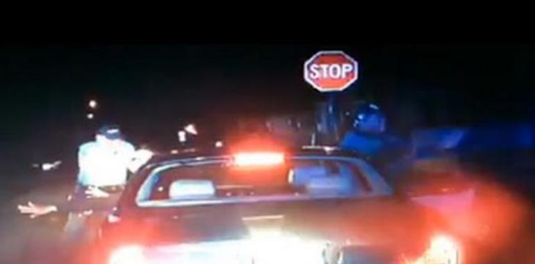 Esparden un videu nel quun policía de Nueva Jersey mata a tiros a un ciudadanu negru