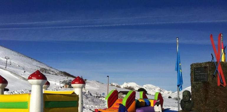 Las estaciones asturianas de esquí superan los 5.200 visitantes