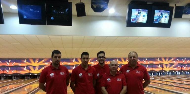 El club Bowling 300 Oviedo lidera la clasificación en la Liga Nacional de Bowling