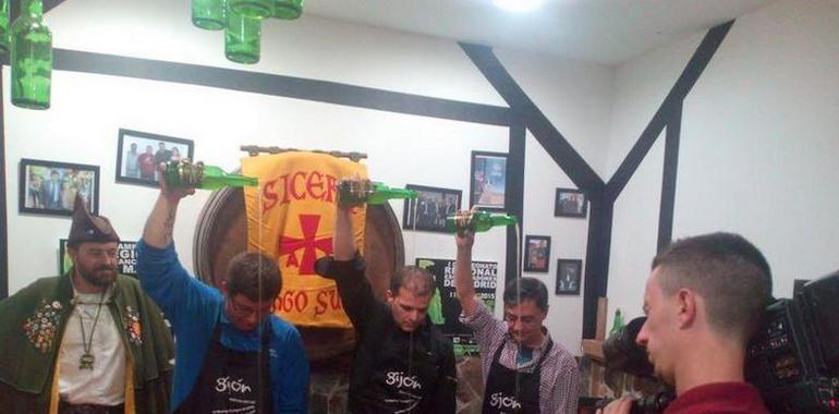 Sidrería Couzapín gana el I Campeonato Regional de Escanciadores de Sidra de Madrid