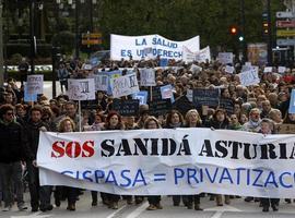 #SOS Sanidad Asturiana protesta en Oviedo contra la gestión del sistema público asturiano