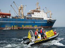 Greenpeace ve posibles negligencias en el arriesgado traslado del #Oleg #Naydenov